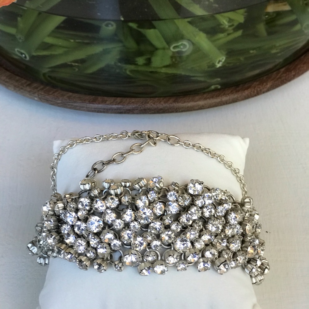 Bling chocker necklace Beautiful